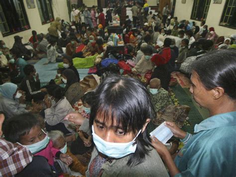 Foto Korban Bencana Gunung Merapi Meletus Berita