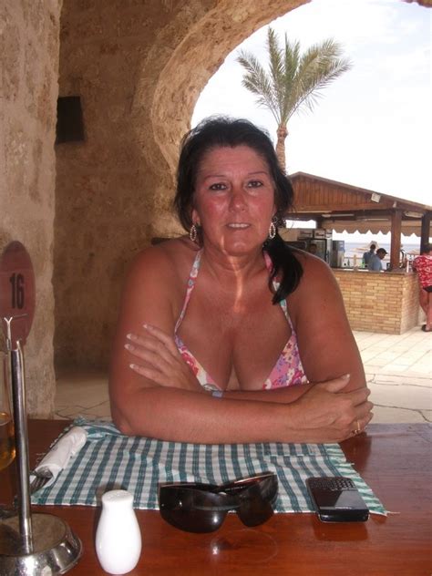 taraloiuse 50 from carlisle is a local granny looking