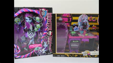 Abbey Bominable Voice Monster High Wikipedia