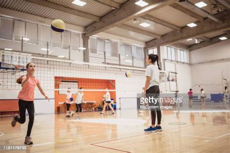 Candid Volleyball Photos Et Images De Collection Getty Images