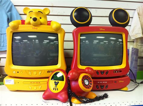 winnie  pooh tv  dvd player  mickey mouse tv player