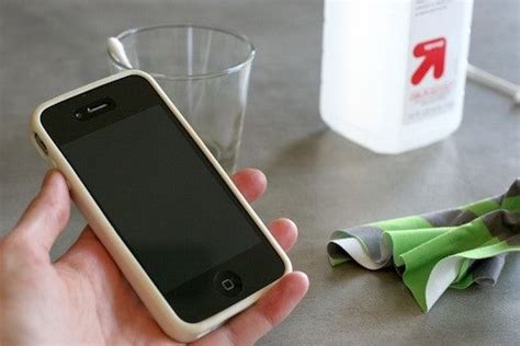 safely clean  cellphone cleaning cell phones clean phone
