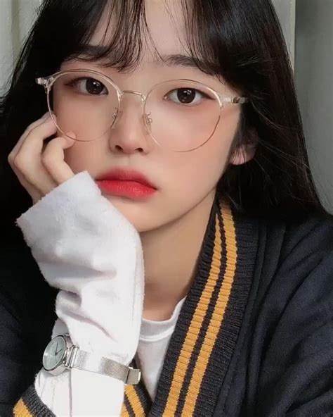 𝕐 𝕖 𝕖 𝕦 𝕟 people with glasses ulzzang glasses glasses makeup
