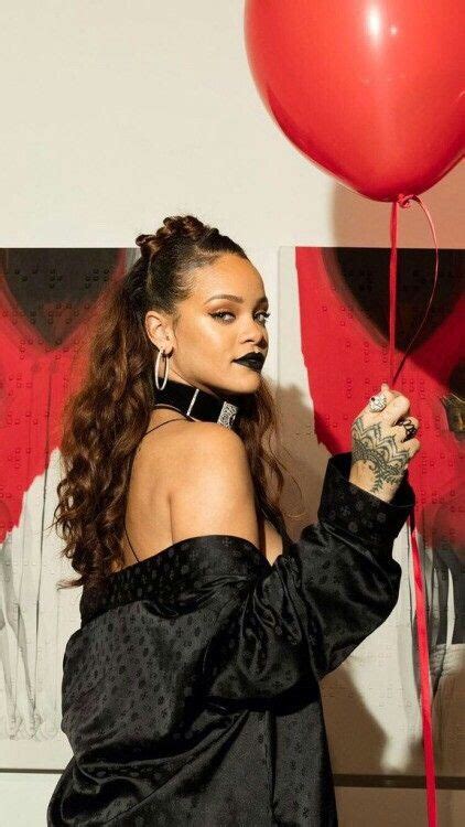 Pin By Lulpeanut 🙂 On ↠ Rihanna In 2020 Rihanna Riri Rihanna Looks