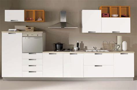 Oltre alla tonalità naturale, una soluzione molto richiesta e apprezzata di cucina in rovere è quella che utilizza la . Smile 390 | Cucine moderne | Mobili Sparaco