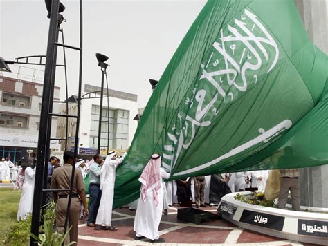 saudi arabia  freeze  trade  canada recalls ambassador