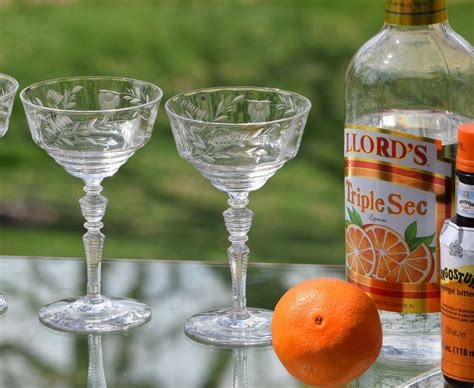 vintage etched cocktail martini glasses set of 4