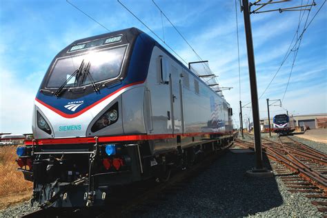 decades  service amtraks aging locomotives  high