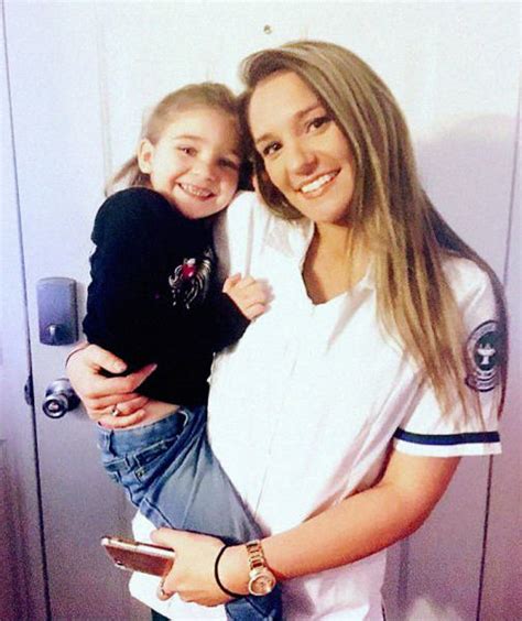 mom teaches her daughter a lesson about gratitude 10 pics