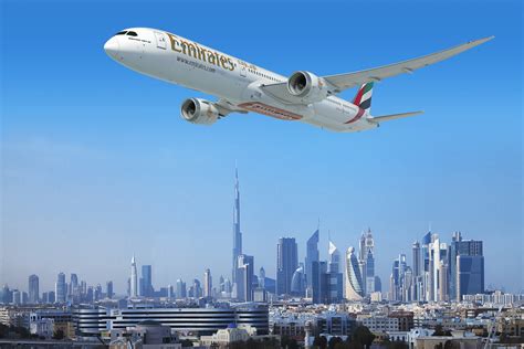 emirates places  billion order   boeing  dreamliners   dubai airshow