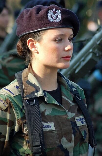 dmp ff0252 female chilean military female chilean
