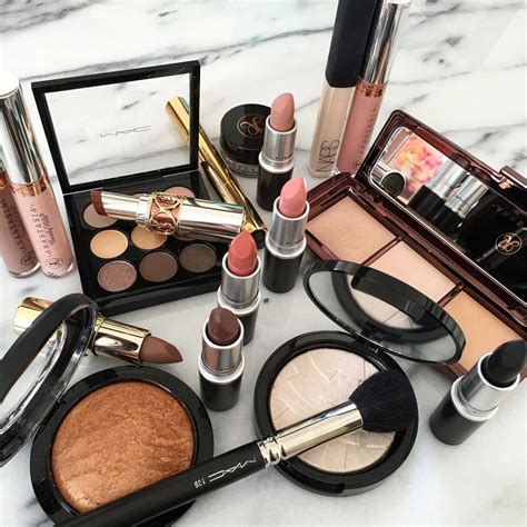 great product makeuptoolproducts  makeup products makeup obsession makeup kit