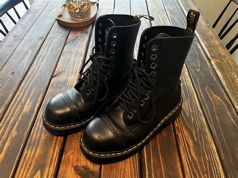 dr martens air wair  steel toe black leather boots mens  womens  ebay