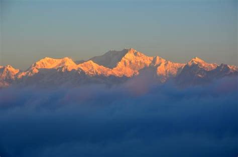 view  kanchenjunga tiger hill darjeeling traveller reviews