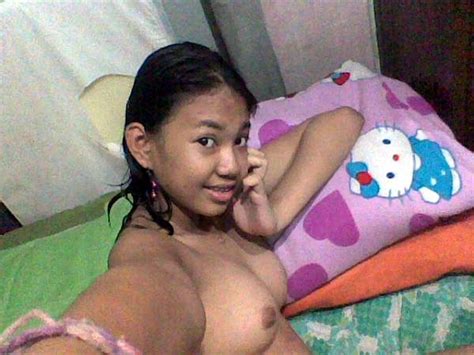 cute filipina schoolgirl s lascivious naked self photos leaked 22pix