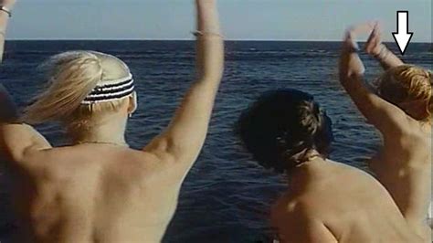 Elodie Delage Nuda ~30 Anni In Vacances à Ibiza