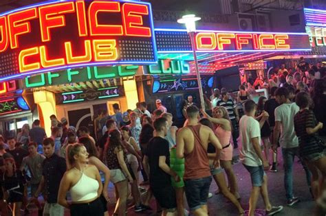 magaluf lad cheats on newcastle girlfriend gets rinsed