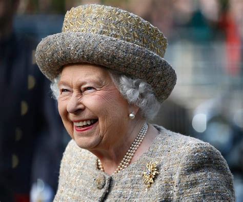 queen elizabeth covers vanity fair for 90th birthday