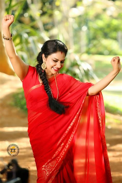 Malayalam Super Playback Singer Rimi Tomy Now Film Actress