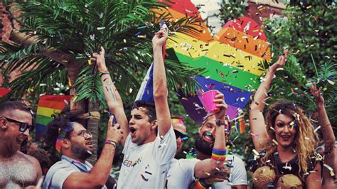 5 Tips For Throwing A Pride Party · Chicmags