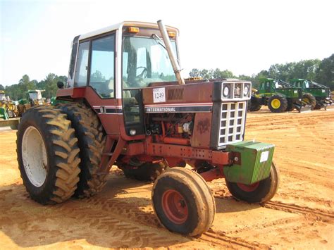 international  farm tractor jm wood auction company