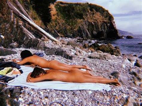 Nathalie Kelley And Cassie Ventura Naked 2 Photos