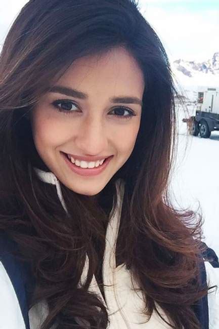 top 5 sexy selfies of disha patani will leave you
