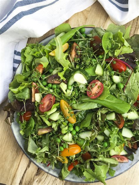 simpel gron salat hurtig salat en sand hverdagssalat christinas kokken