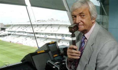 Cricket Commentator Richie Benaud S Return Scrapped Due To Health