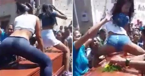 Two Women Filmed Twerking Over Dead Friend S Coffin Metro News
