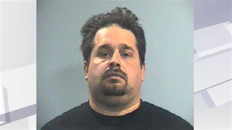receptionist accused  sexually abusing woman  lexington doctors office