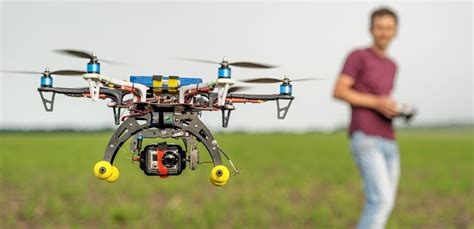 indians  legally fly drones     possibilities trakin indian business