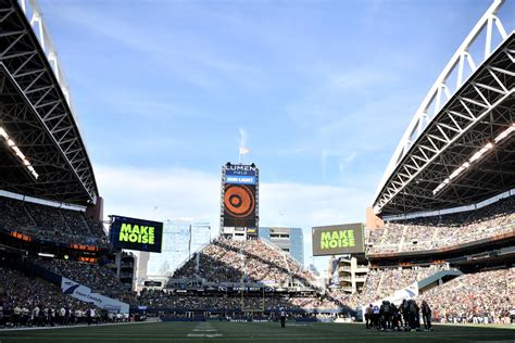 seahawks falcons game suspended  drone spotted flying  lumen field
