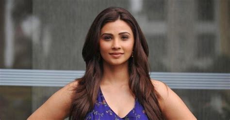 High Quality Bollywood Celebrity Pictures Daisy Shah