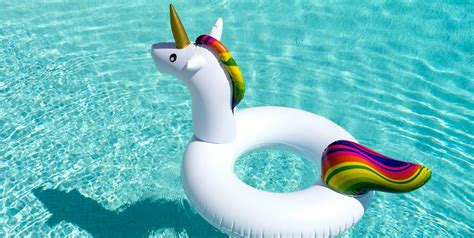 Warning Issued About Using Deadly Unicorn Pool Floats In The Sea