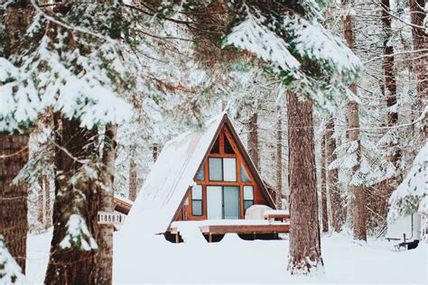 cozy winter cabins    cold enjoyable px