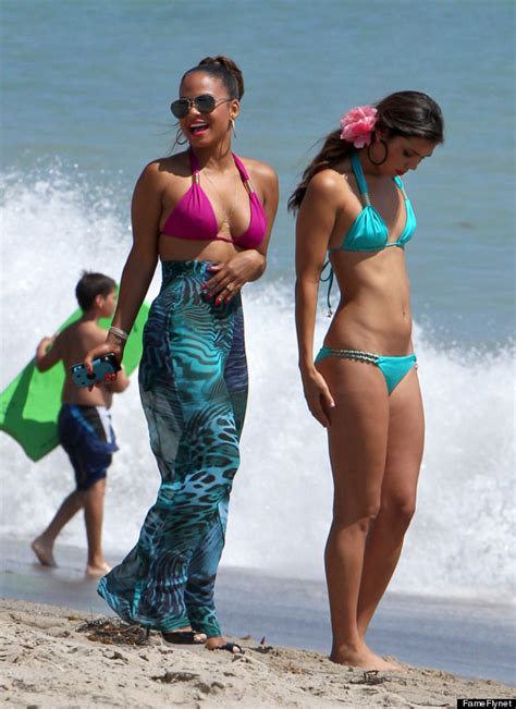 christina milian shows off her bikini body at a beach party in malibu photos huffpost