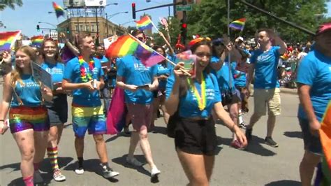chicago celebrates lgbtq pride with events around town on eve of big