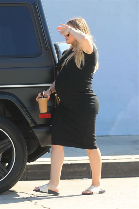 pregnant hilary duff out gor coffee in los angeles 10 23
