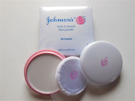 Johnson S Face Powder Oil Absorbing Control Compact White Or Beige Free