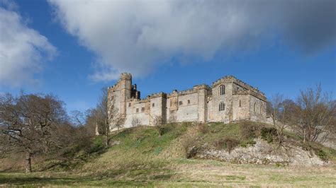 haddon hall   chapel field haddon hall rutland derbyshire