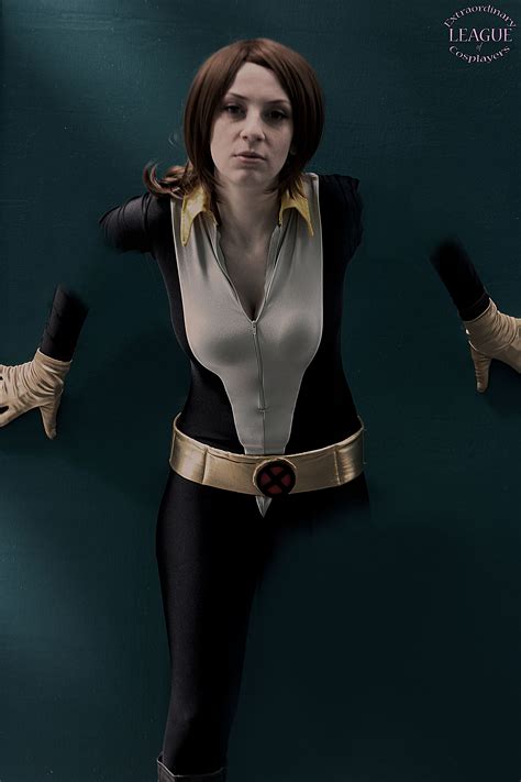 kitty pryde x men cosplay by miss jennie poison cosplay photo by twitter leagueofcosplay imgur