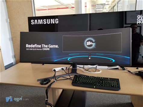 samsung  ultra wide   chg monitor aluth