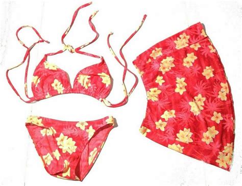 Sunsets Island Fun Cherry Halter Bikini Swimsuit Wskirt Size D Cup Ps