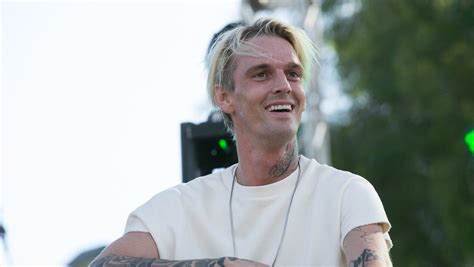 Aaron Carter Continues Tour At A Gay Bar After Coming Out As Bisexual