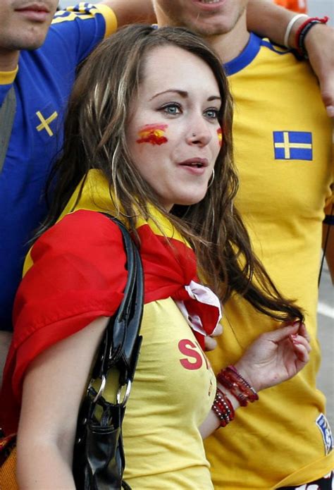 beautiful spanish fans of euro 2012 istoryadista