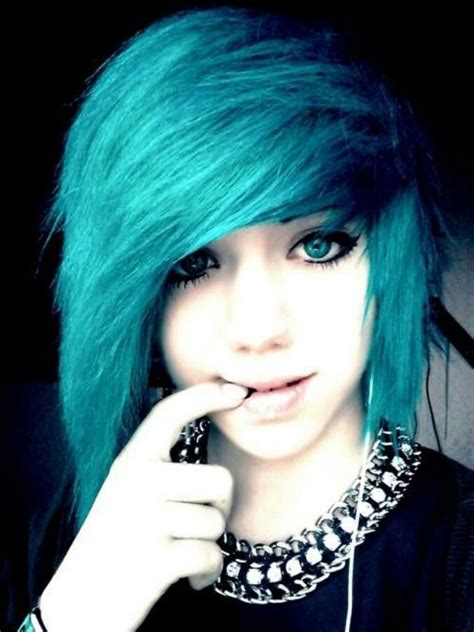 11 unique and different hairstyles for girls for a head turning effect hair short emo hair