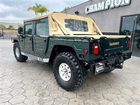 Nfl Player Brian Poole Has A New Addition To His Garage A 1990s Hummer
