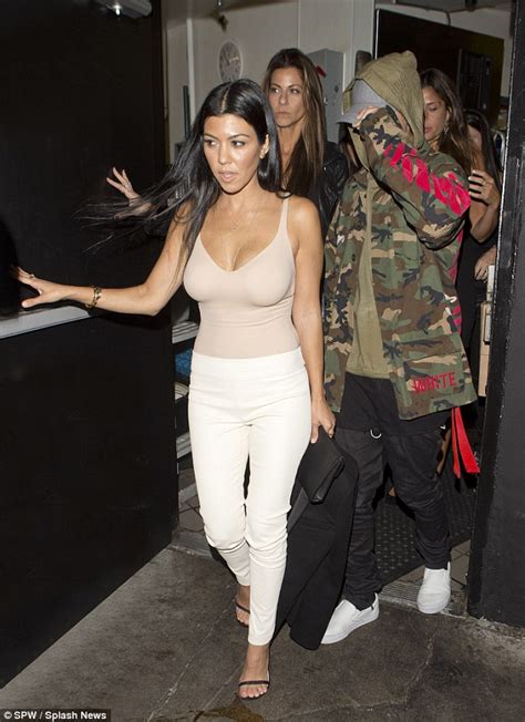 kourtney kardashian parties the night away with a coy justin bieber daily mail online