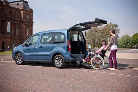 learn  multiple advantages  wheelchair accessible vehicles